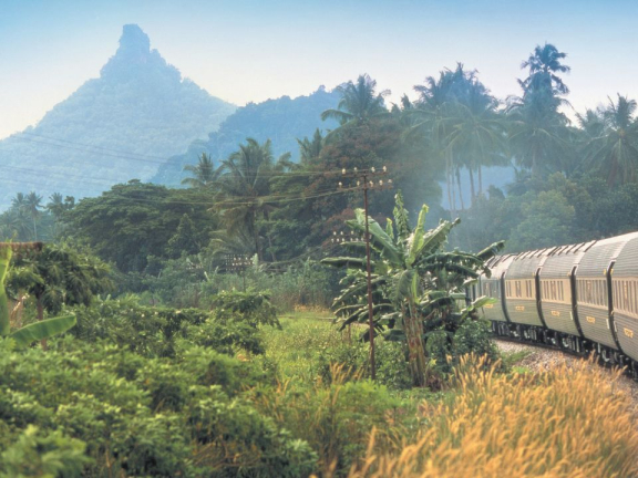 CHUYẾN TÀU SẮT HẠNG SANG NỔI TIẾNG TRỞ LẠI ĐÔNG NAM Á VỚI HAI TUYẾN MỚI